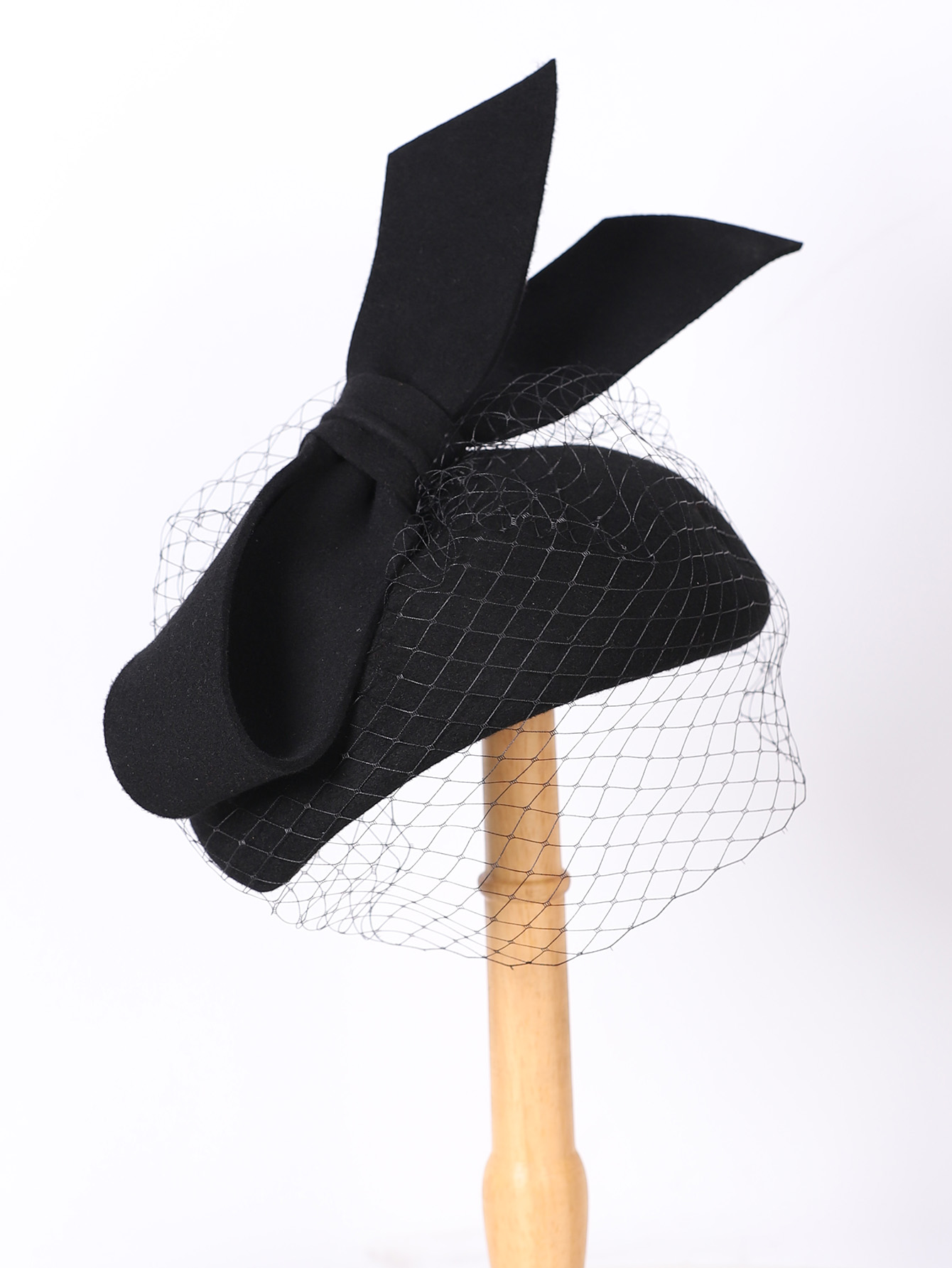 หมวกเบเร่ต์สีขาวสไตล์ฝรั่งเศส  - Beret French Wool บทวิจารณ์และราคา